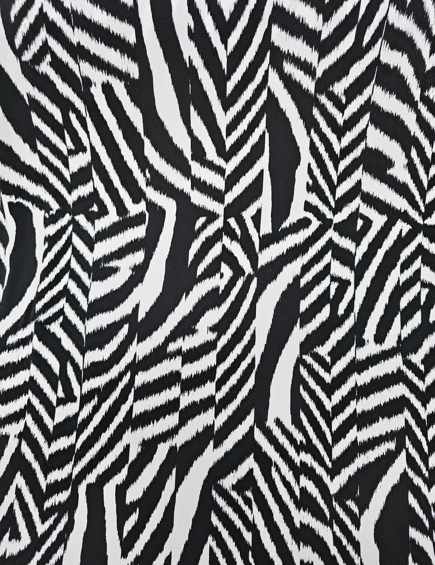 Black/White