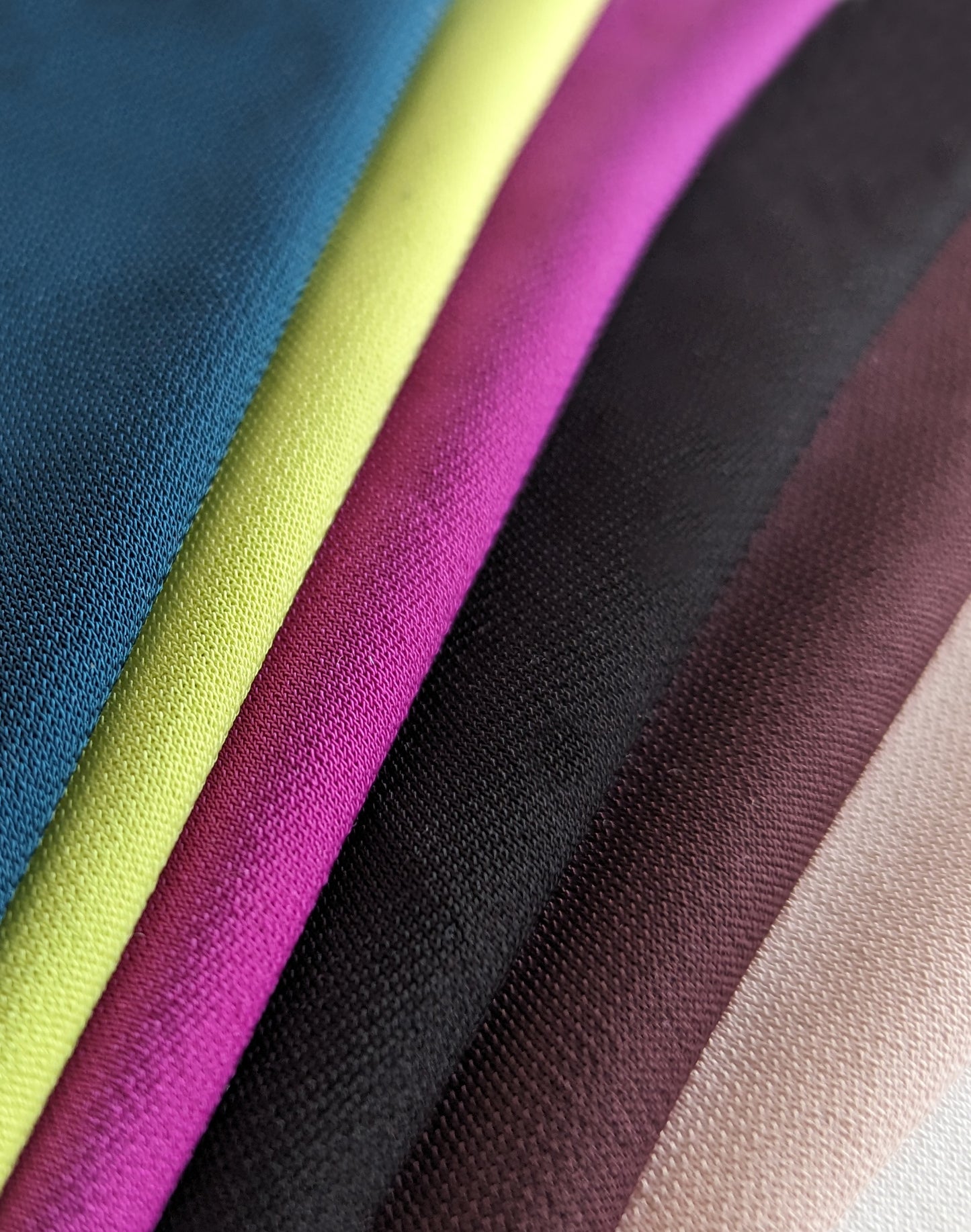 Colour Card | Bianca